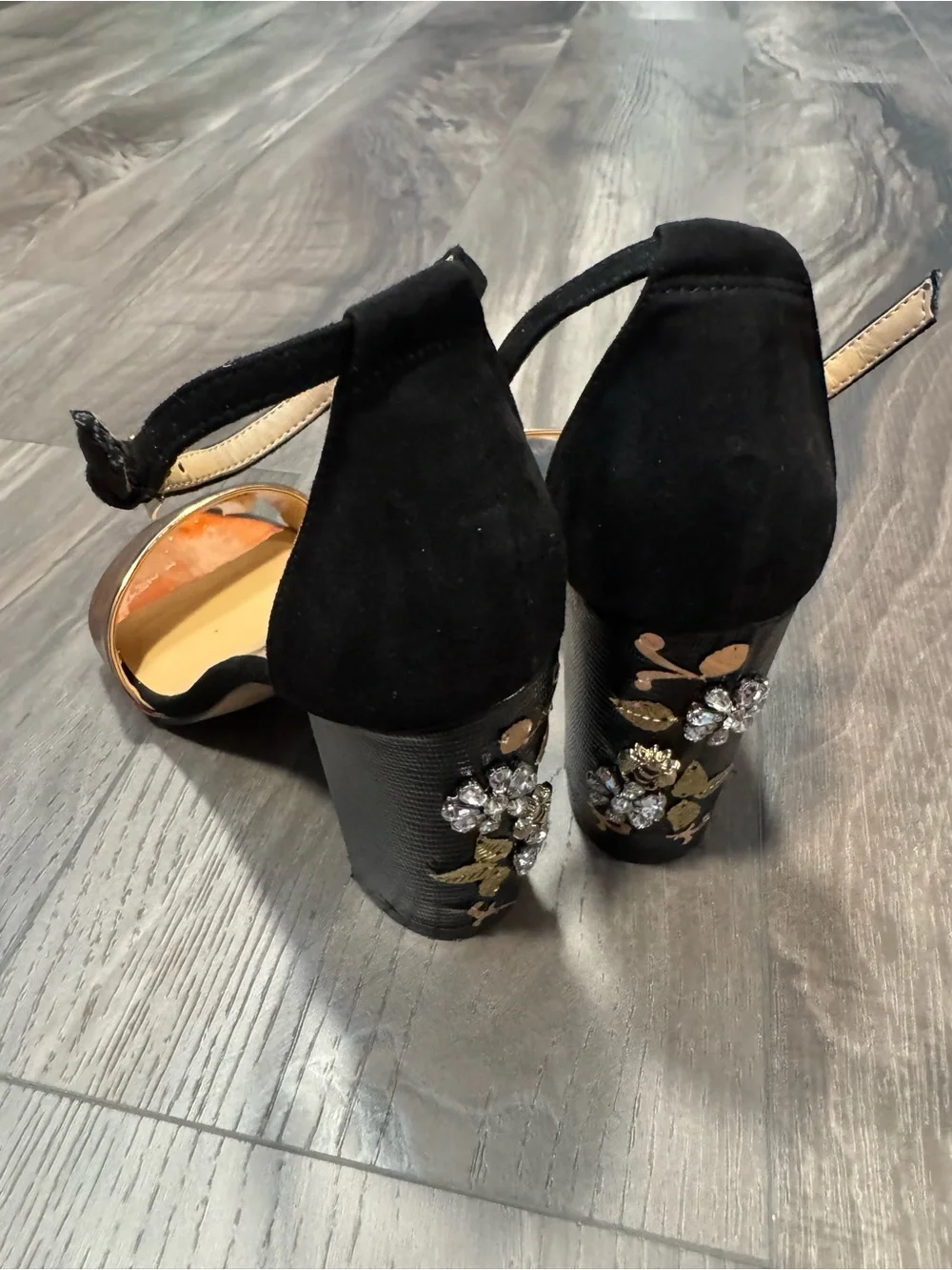American Glamour Badgley Mischka Size 7 Bianca Studded Strappy High Heel Sandals